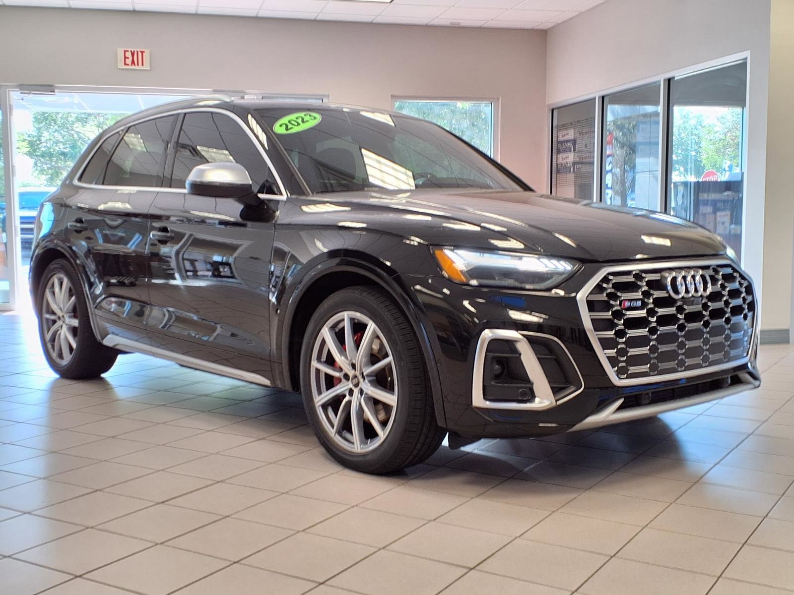 Used 2023 Audi SQ5 Prestige AWD/4WD image 6