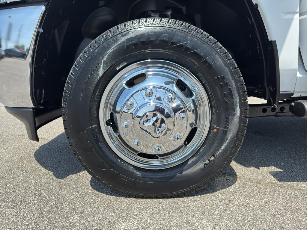 New 2027 RAM 3500 Tradesman AWD/4WD image 12