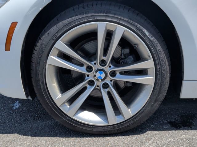 Used 2018 BMW 330i Sedan w/ Convenience Package RWD image 9