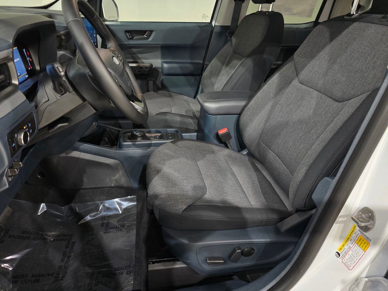 New 2025 Ford Maverick XLT w/ XLT Luxury Package image 17