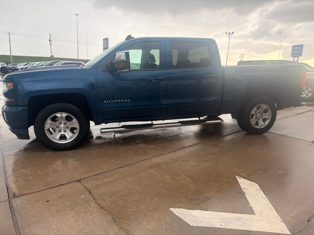 Used 2018 Chevrolet Silverado 1500 LT w/ All Star Edition AWD/4WD image 6