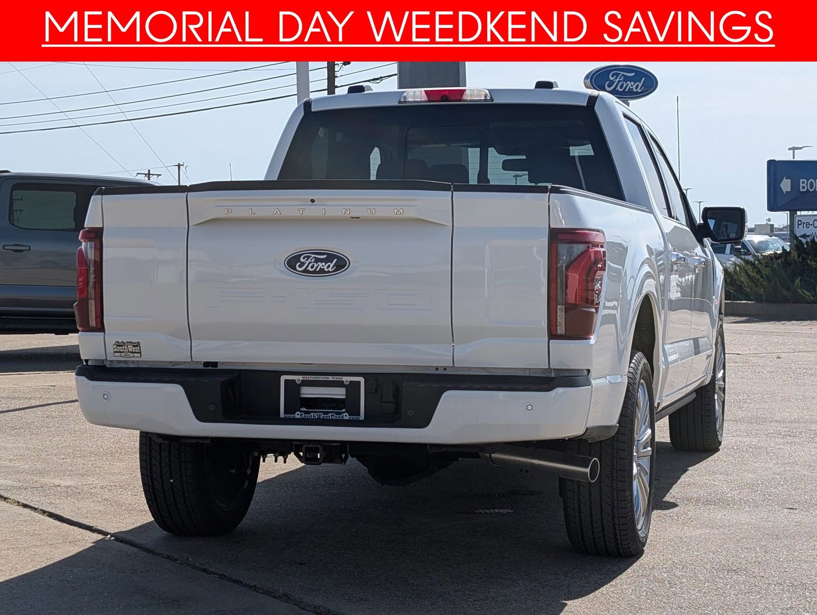 Used 2025 Ford F150 Platinum w/ Equipment Group 703A Plus AWD/4WD image 3