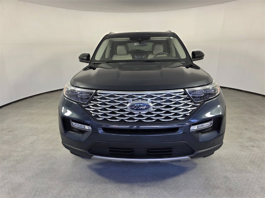 Used 2023 Ford Explorer Platinum w/ Technology Package image 2