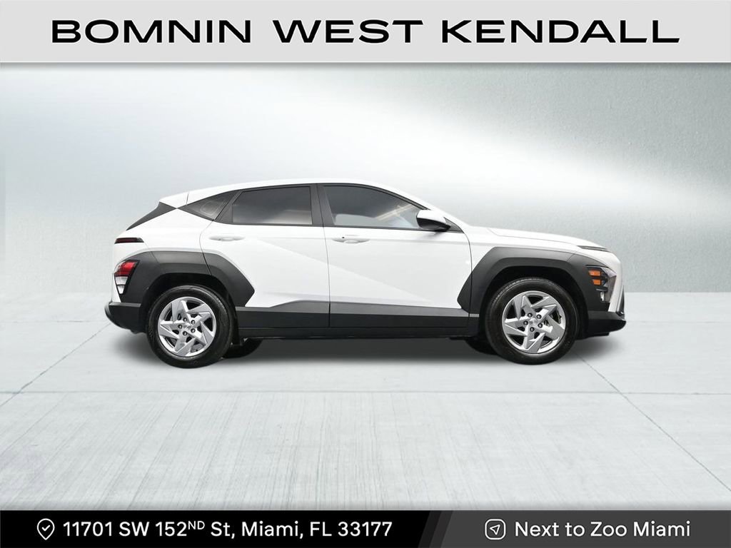 Used 2024 Hyundai Kona SE image 26