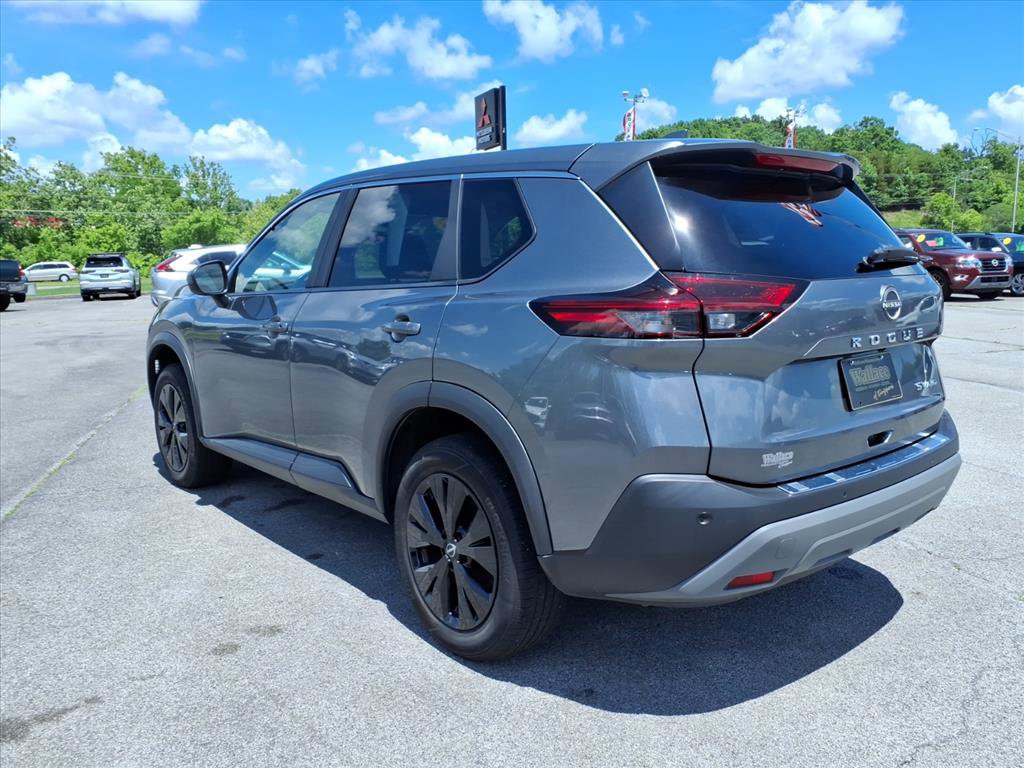 Used 2023 Nissan Rogue SV AWD/4WD image 3