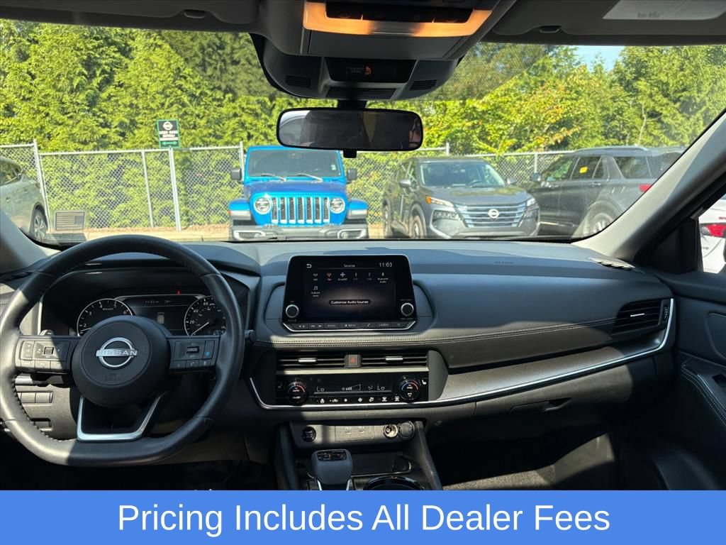 Used 2024 Nissan Rogue SV w/ SV Premium Package AWD/4WD image 6