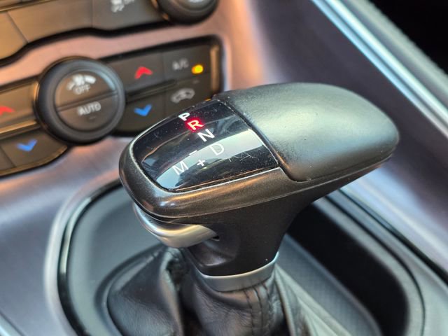 Used 2017 Dodge Challenger R/T image 25