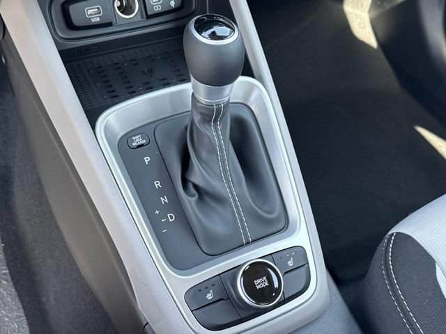 New 2026 Hyundai Venue SEL FWD image 31