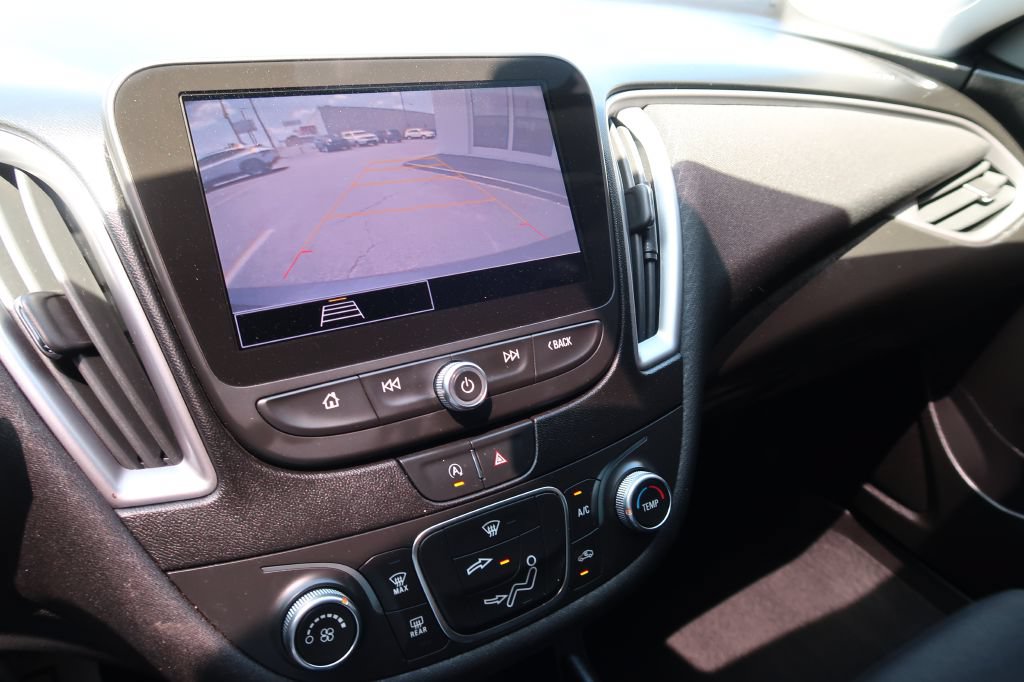 Used 2021 Chevrolet Malibu RS FWD image 15