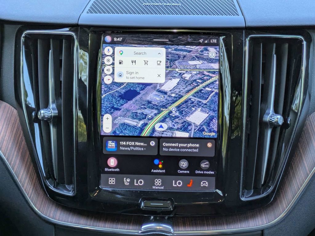 Used 2023 Volvo XC60 B5 Plus w/ Climate Package image 18