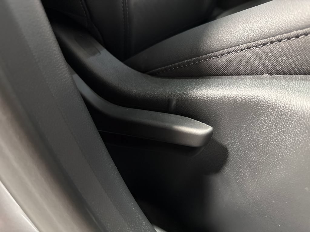New 2026 Chevrolet Equinox LT w/ Convenience Package II FWD image 36