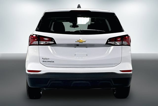 Used 2024 Chevrolet Equinox LS w/ Driver Confidence II Package FWD image 6