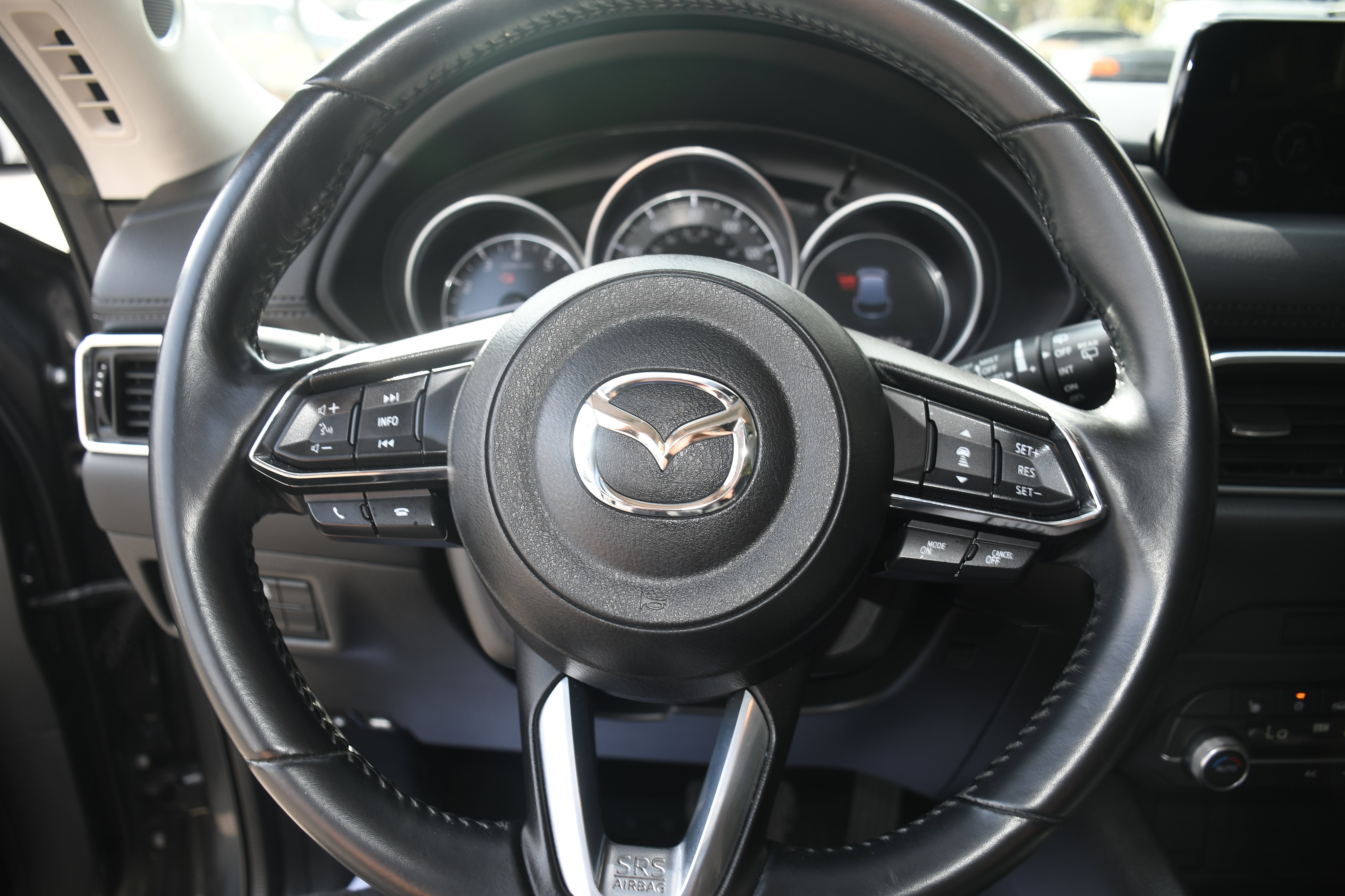 Used 2020 MAZDA CX-5 Touring image 13