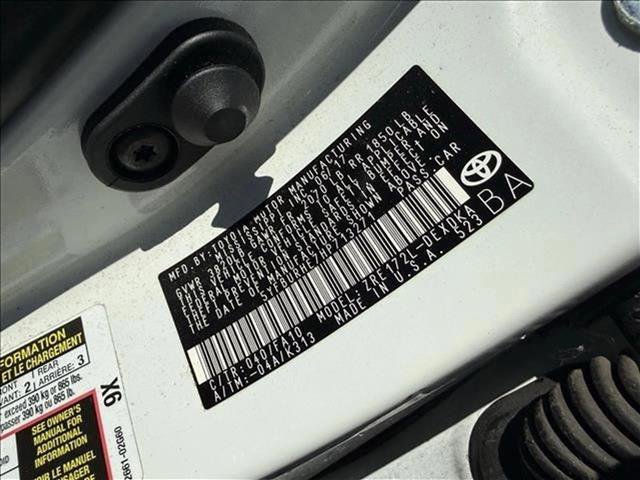 Used 2017 Toyota Corolla L w/ Carpet Mat Package (TMS) FWD image 21