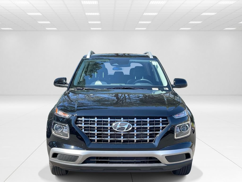 New 2026 Hyundai Venue SEL FWD video 2