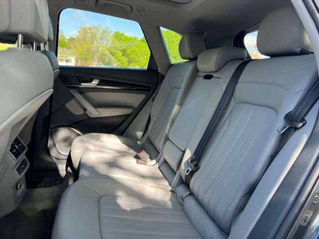 Used 2019 Audi Q5 2.0T Premium w/ Convenience Package image 17