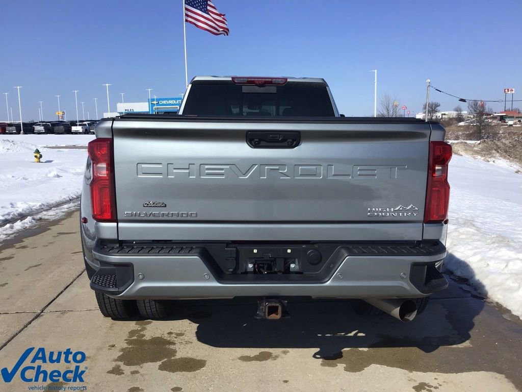 Used 2025 Chevrolet Silverado 3500 High Country w/ High Country Premium Package image 5