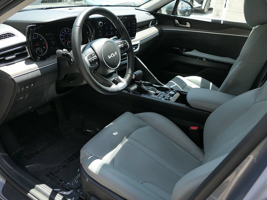Used 2023 Kia K5 EX FWD image 11