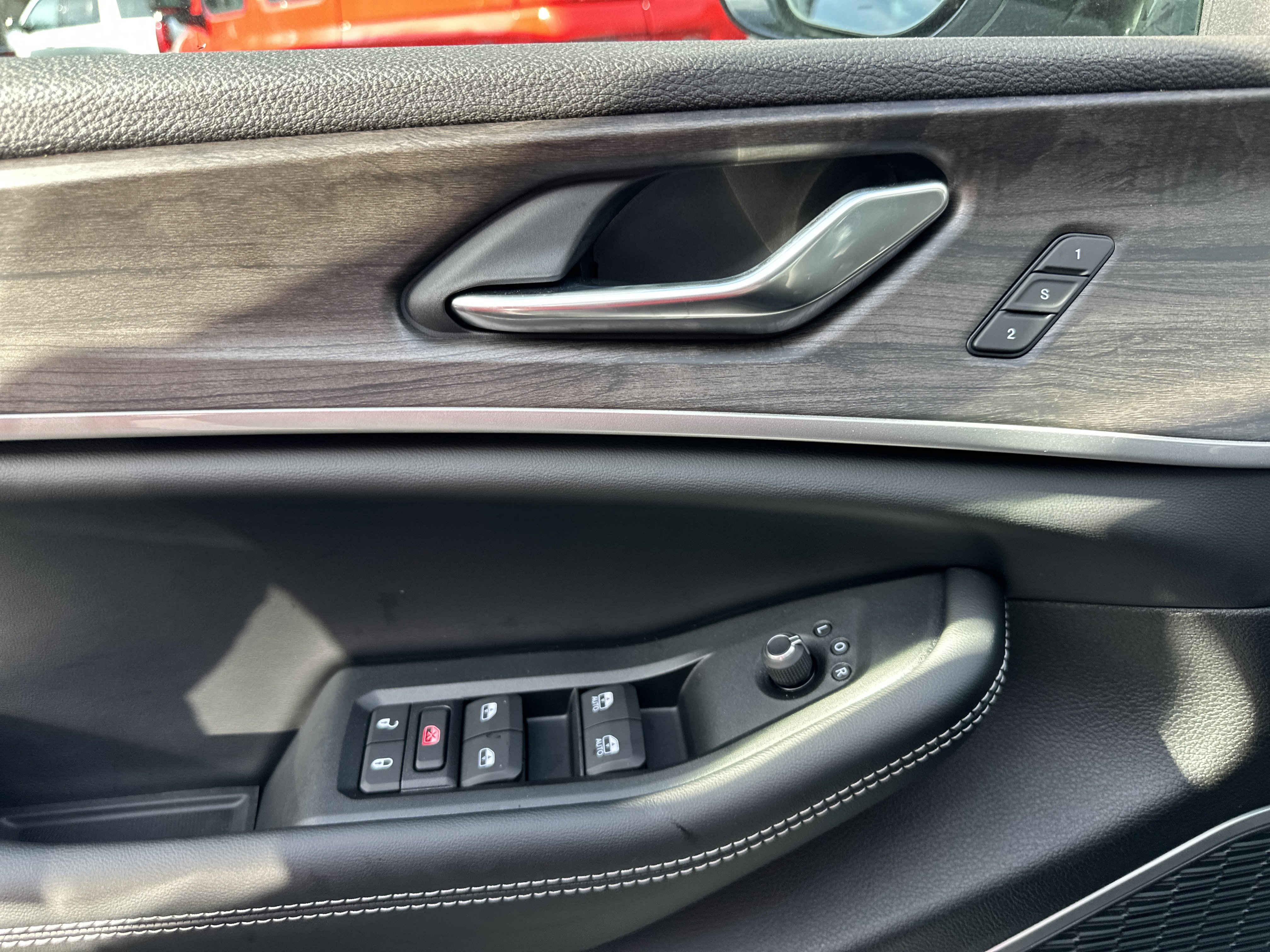 New 2026 Jeep Grand Cherokee Limited image 26