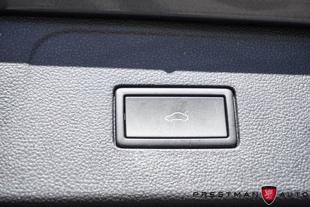 Used 2025 Volkswagen Atlas SEL Premium R-Line image 51