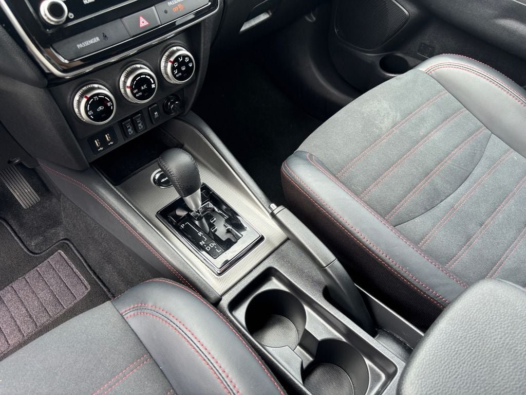 Used 2025 Mitsubishi Outlander Sport SE AWD/4WD image 18