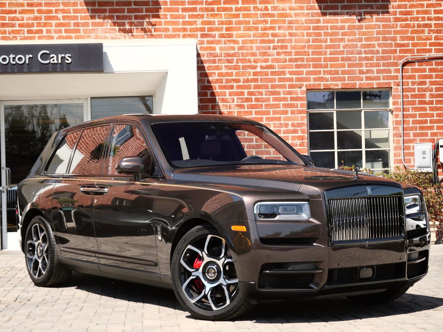 Used 2023 Rolls-Royce Cullinan Black Badge w/ Driver's Package AWD/4WD image 24