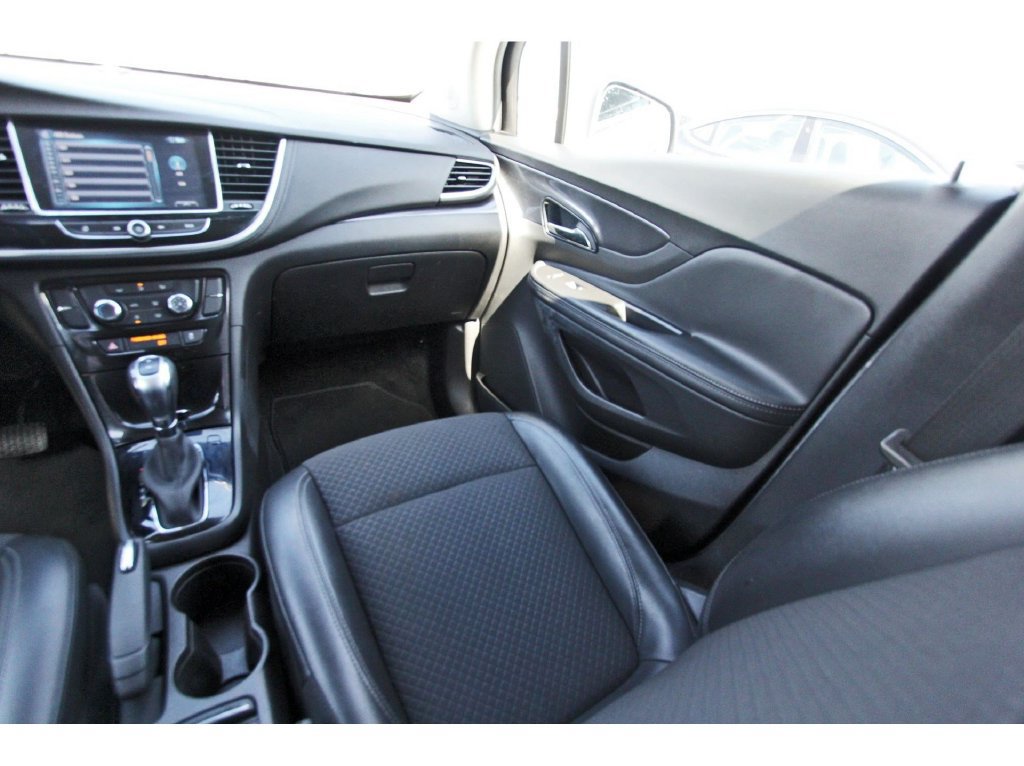 Used 2021 Buick Encore Preferred FWD image 11