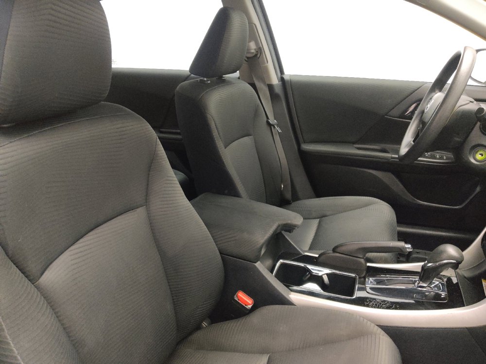 Used 2016 Honda Accord LX image 21