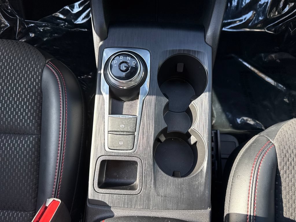 Used 2024 Ford Escape ST-Line w/ Tech Pack #1 FWD image 28