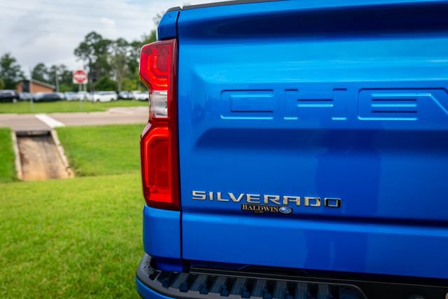 Used 2025 Chevrolet Silverado 1500 RST w/ Convenience Package II RWD image 16