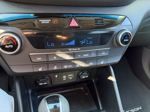 Used 2021 Hyundai Tucson Limited FWD image 12