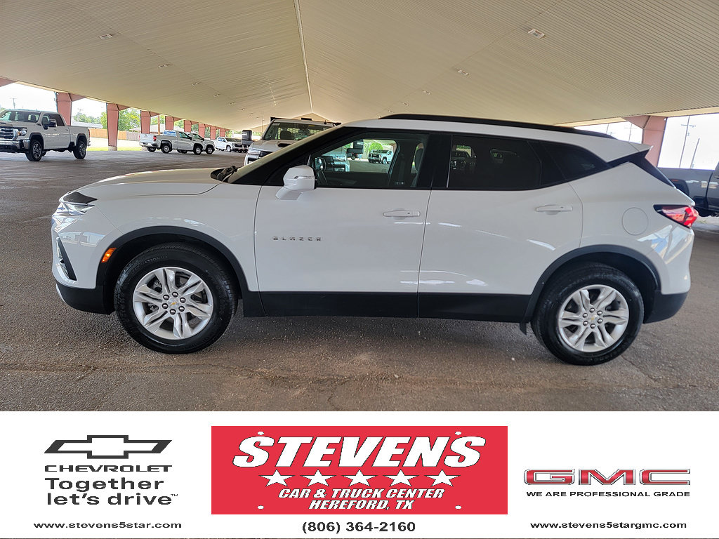 Used 2022 Chevrolet Blazer LT FWD image 1