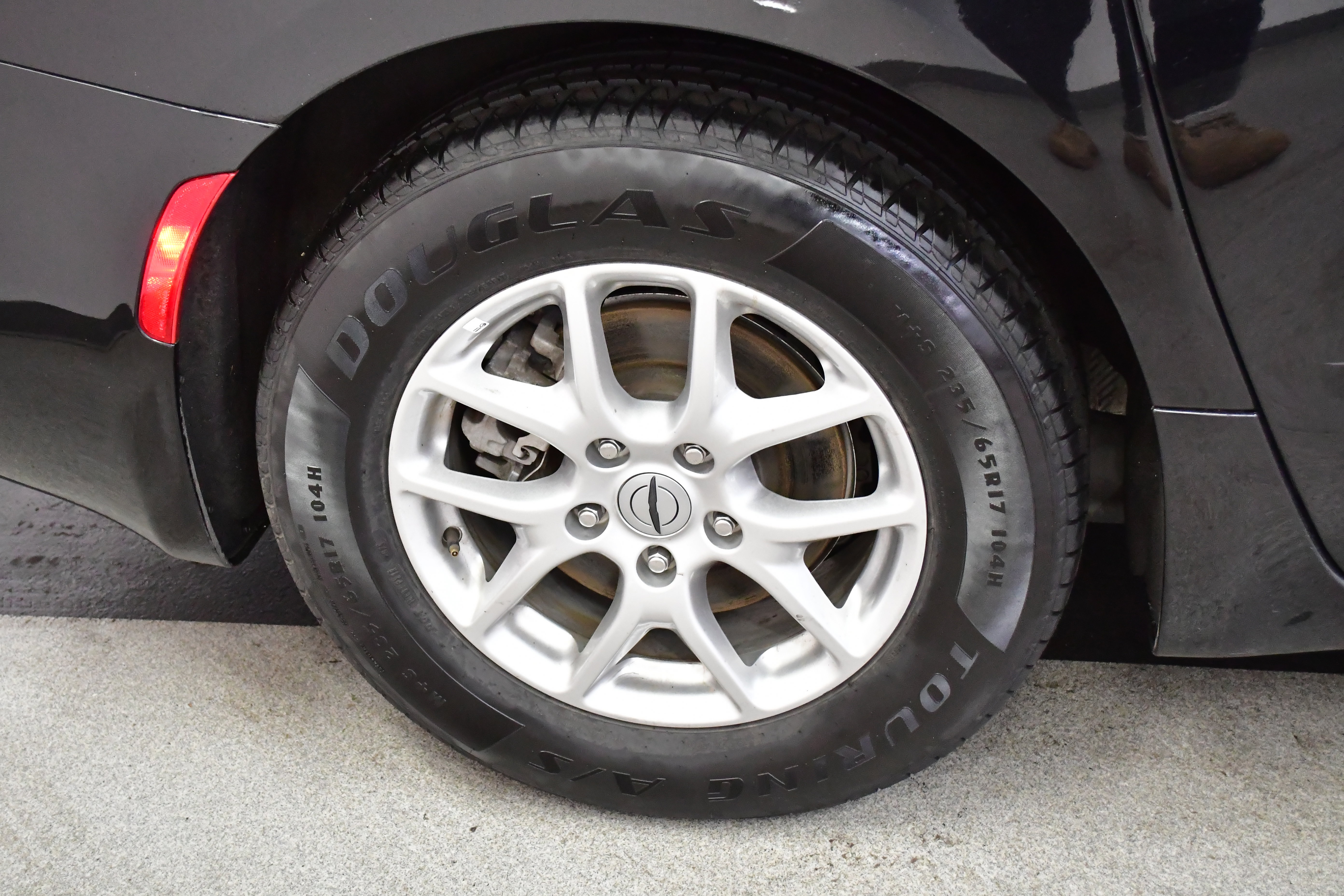 Used 2024 Chrysler Pacifica Touring-L image 77