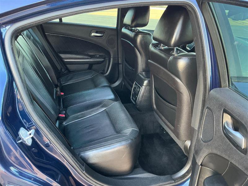 Used 2016 Dodge Charger SXT w/ AWD Premium Group image 40