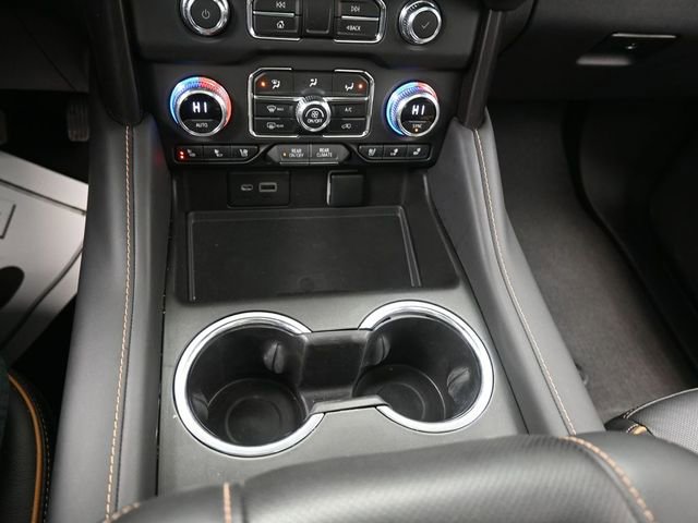 Used 2022 GMC Yukon AT4 image 11