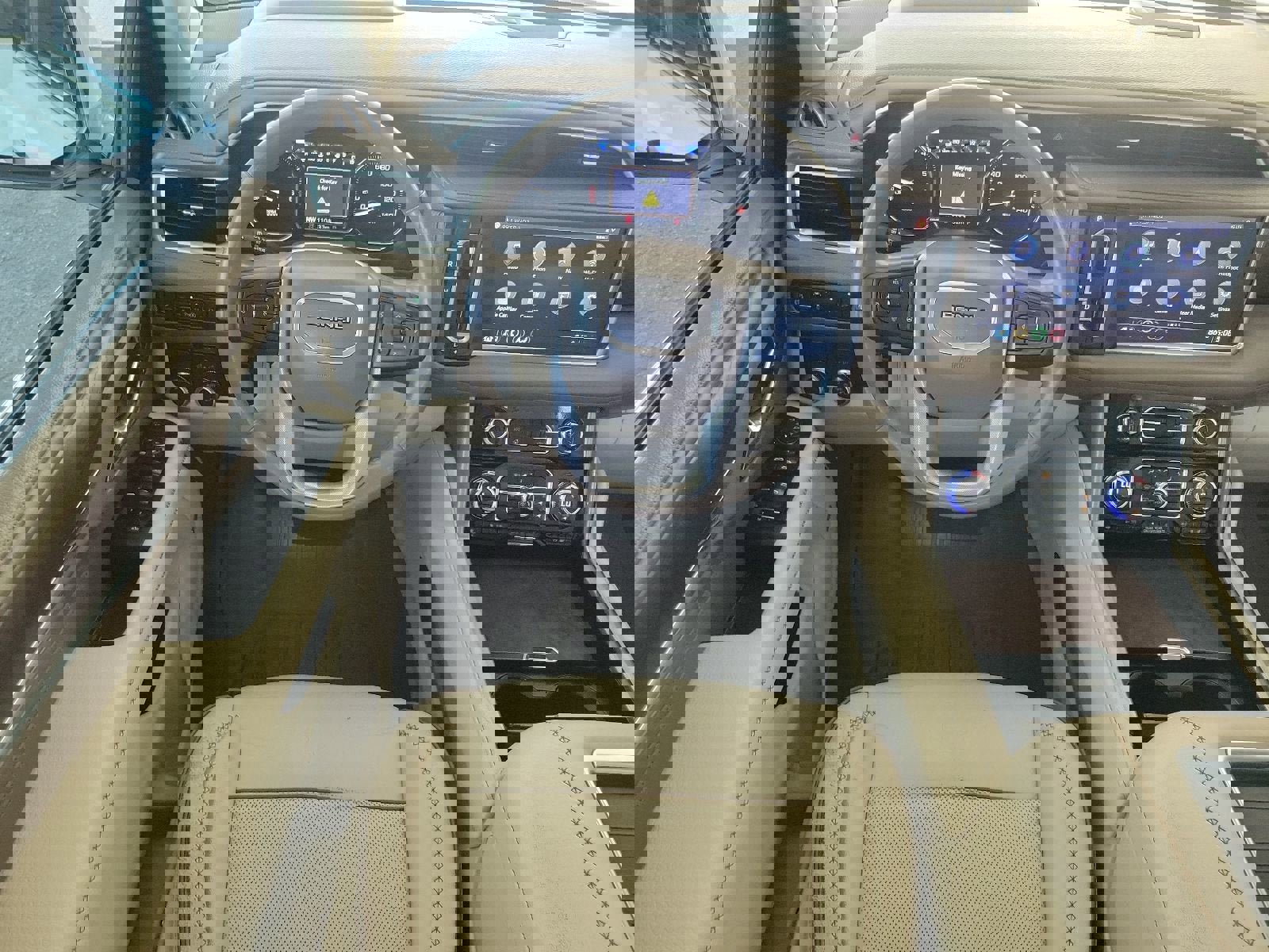 Certified 2021 GMC Yukon Denali w/ Denali Premium Package RWD image 19