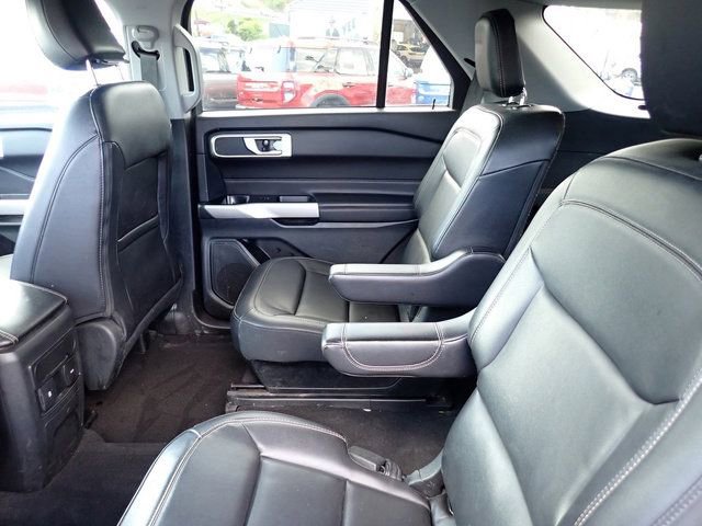 Used 2023 Ford Explorer XLT w/ Equipment Group 202A image 19