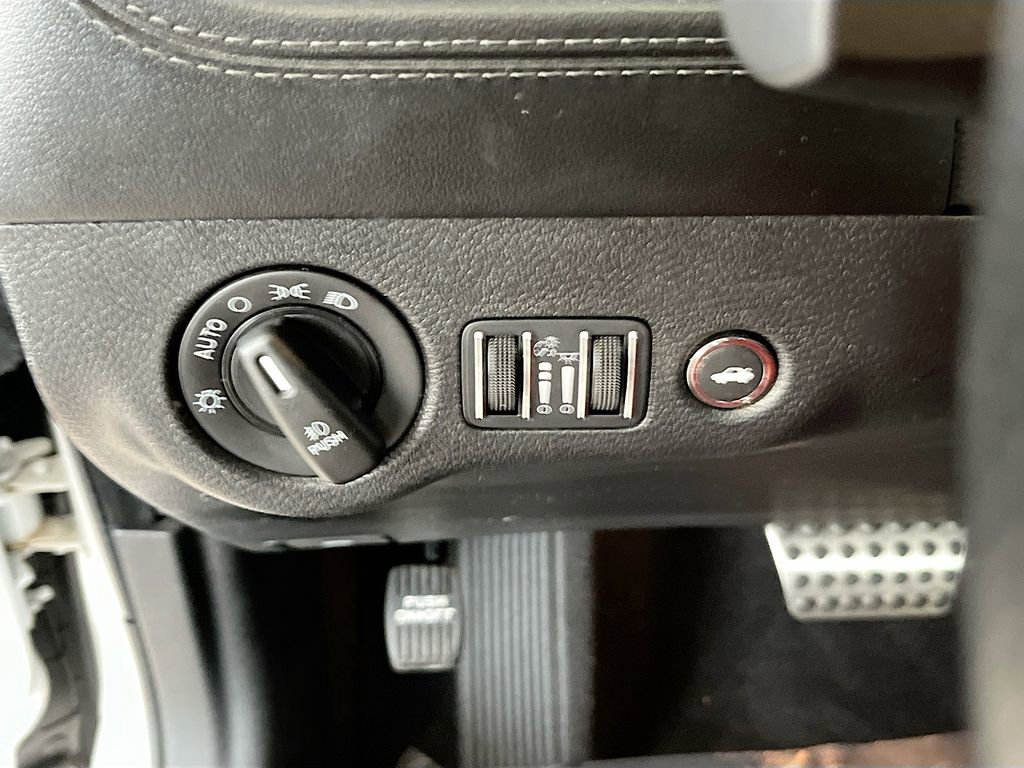 Used 2023 Dodge Charger Scat Pack w/ Dynamics Package image 10