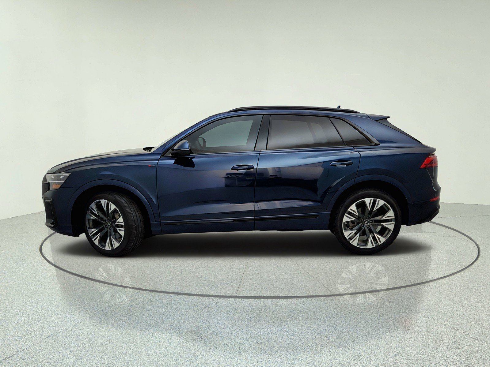 Used 2025 Audi Q8 Premium Plus AWD/4WD image 9
