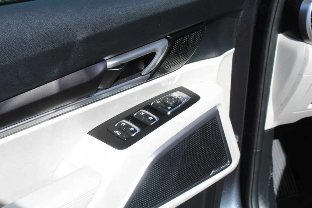 Used 2024 Kia Telluride S w/ S Sunroof Package image 19