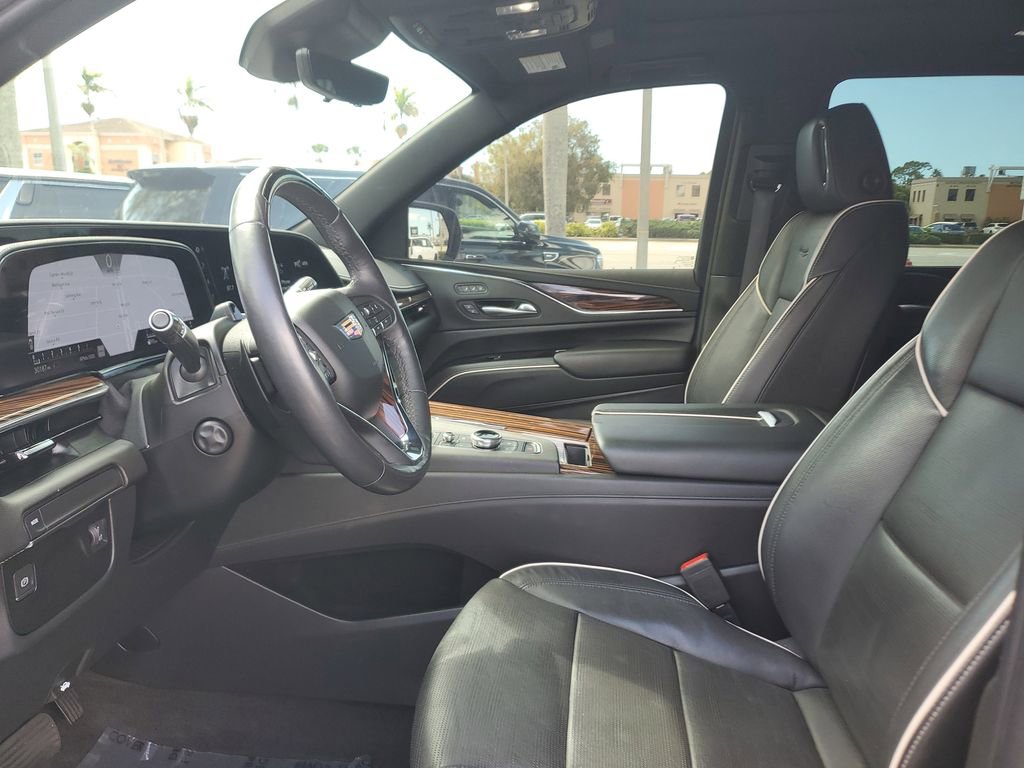 Certified 2023 Cadillac Escalade Premium Luxury image 21