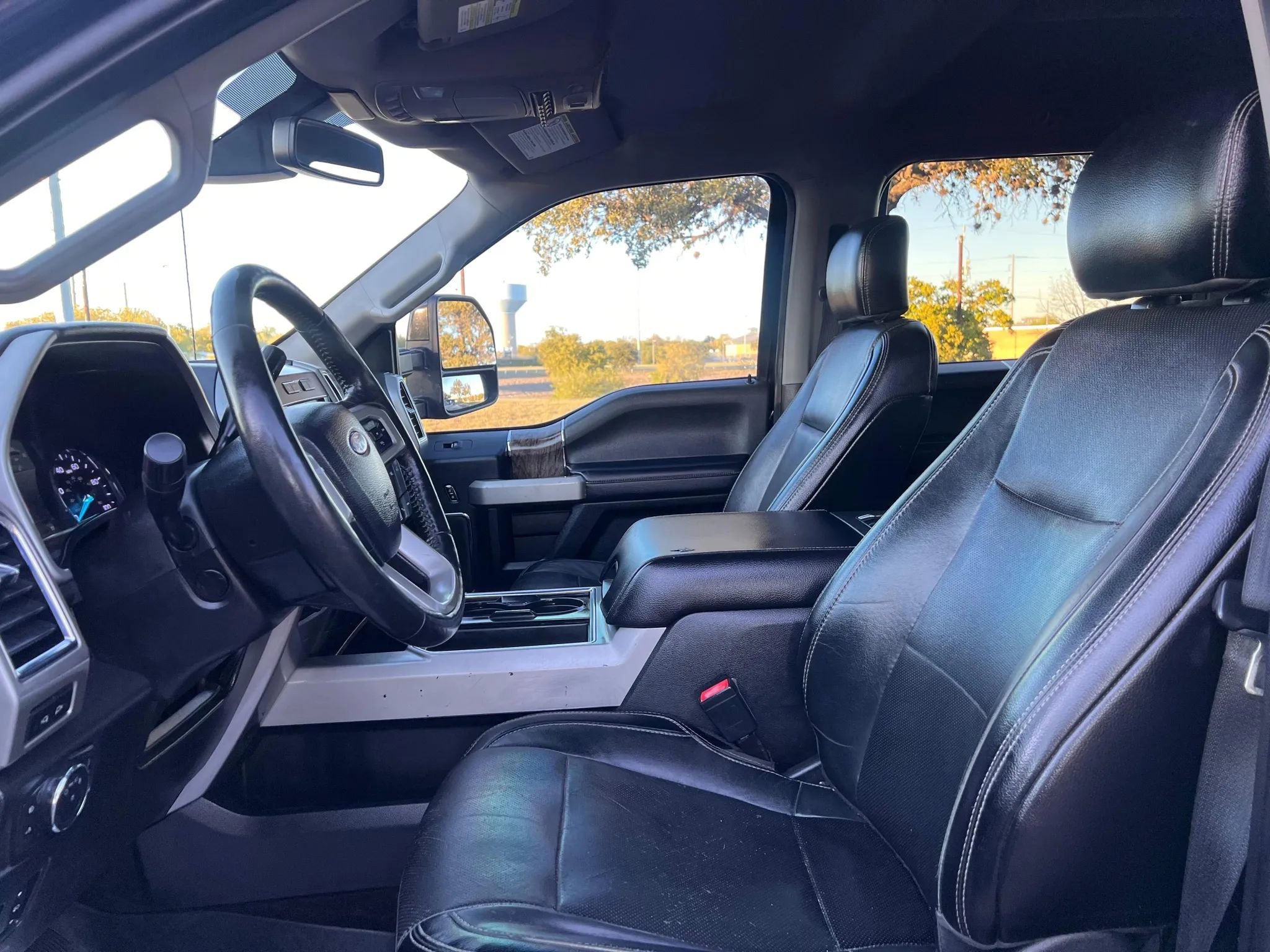 Used 2018 Ford F250 Lariat w/ Lariat Ultimate Package image 29