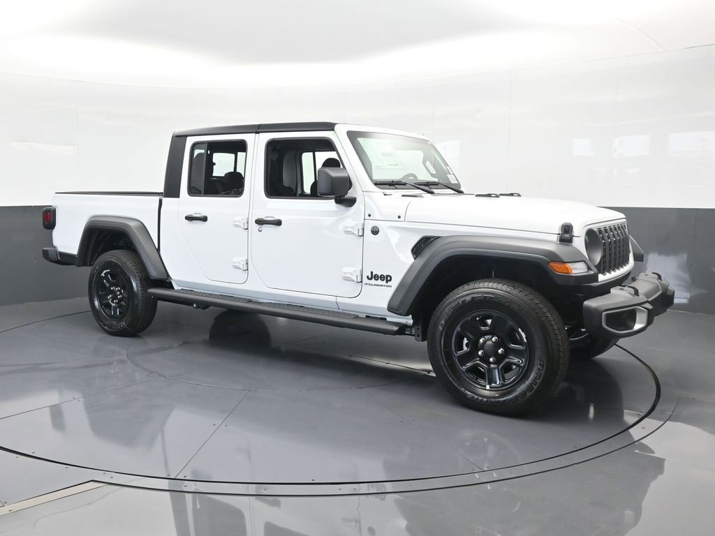 Used 2025 Jeep Gladiator Sport image 8