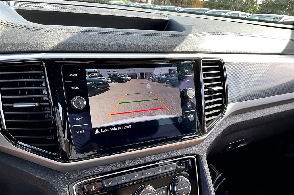 Certified 2023 Volkswagen Atlas Cross Sport SEL Premium R-Line image 27