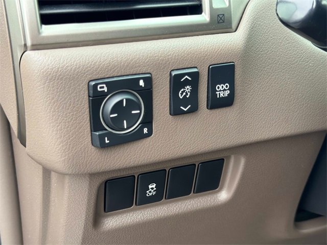 Used 2011 Lexus GX 460 image 24