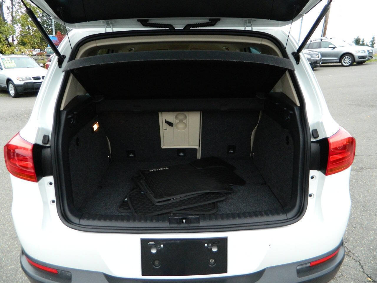 Used 2016 Volkswagen Tiguan S AWD/4WD image 10