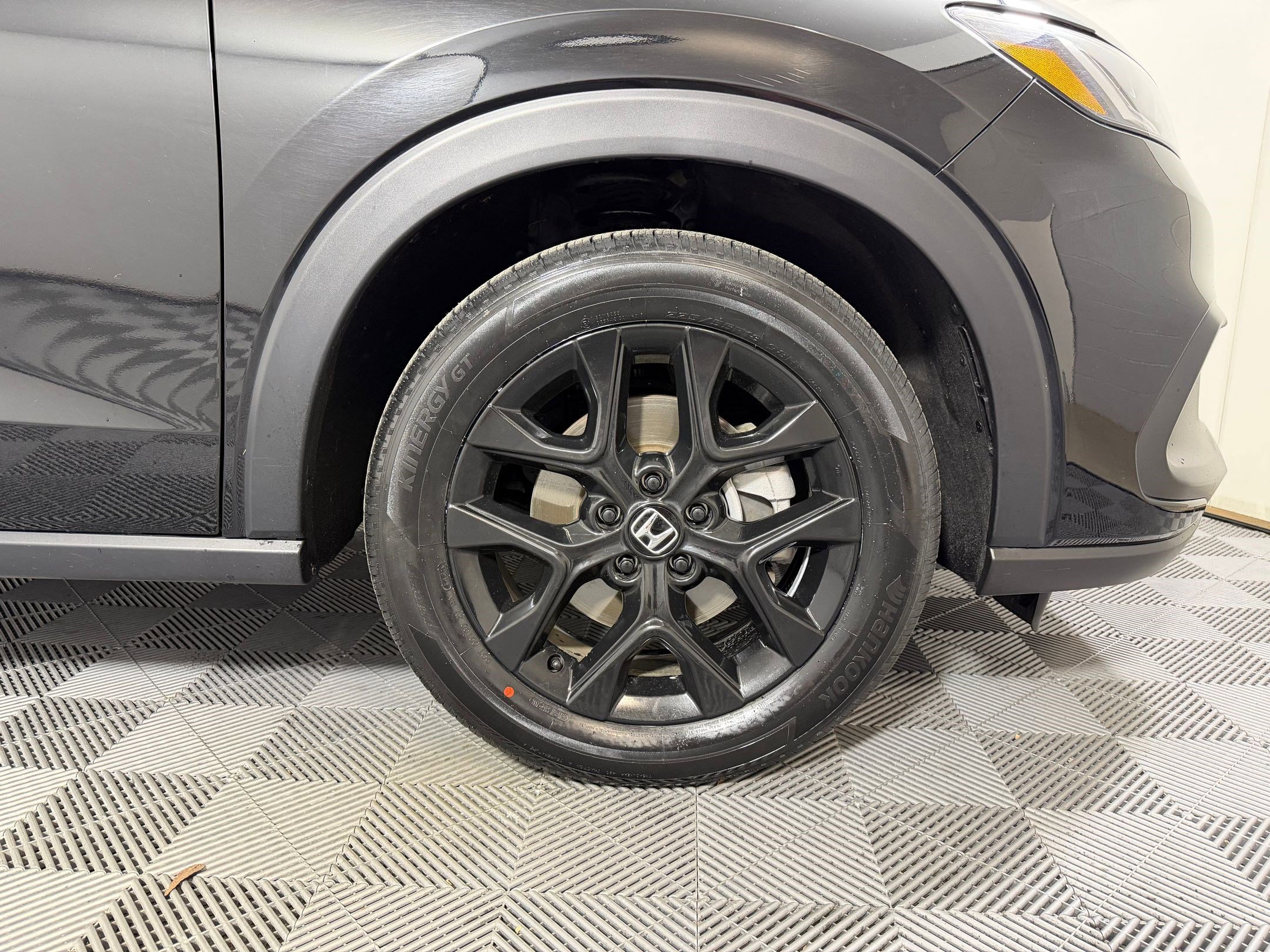 Certified 2025 Honda HR-V Sport image 10