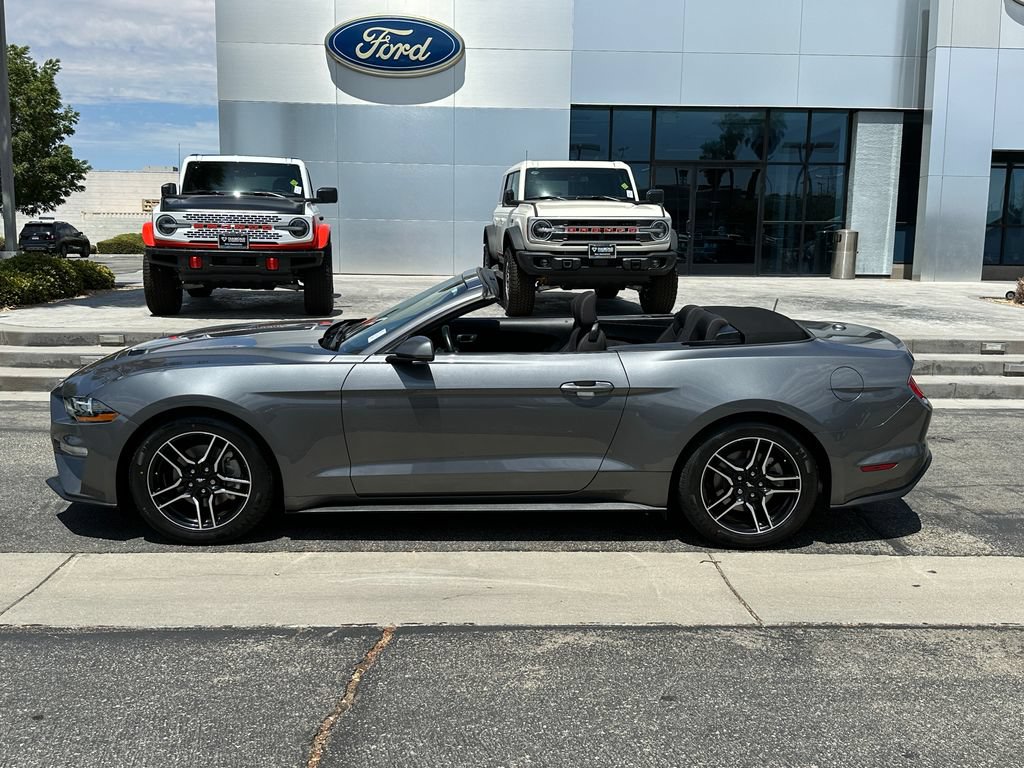 Used 2023 Ford Mustang Convertible w/ Equipment Group 101A RWD image 4