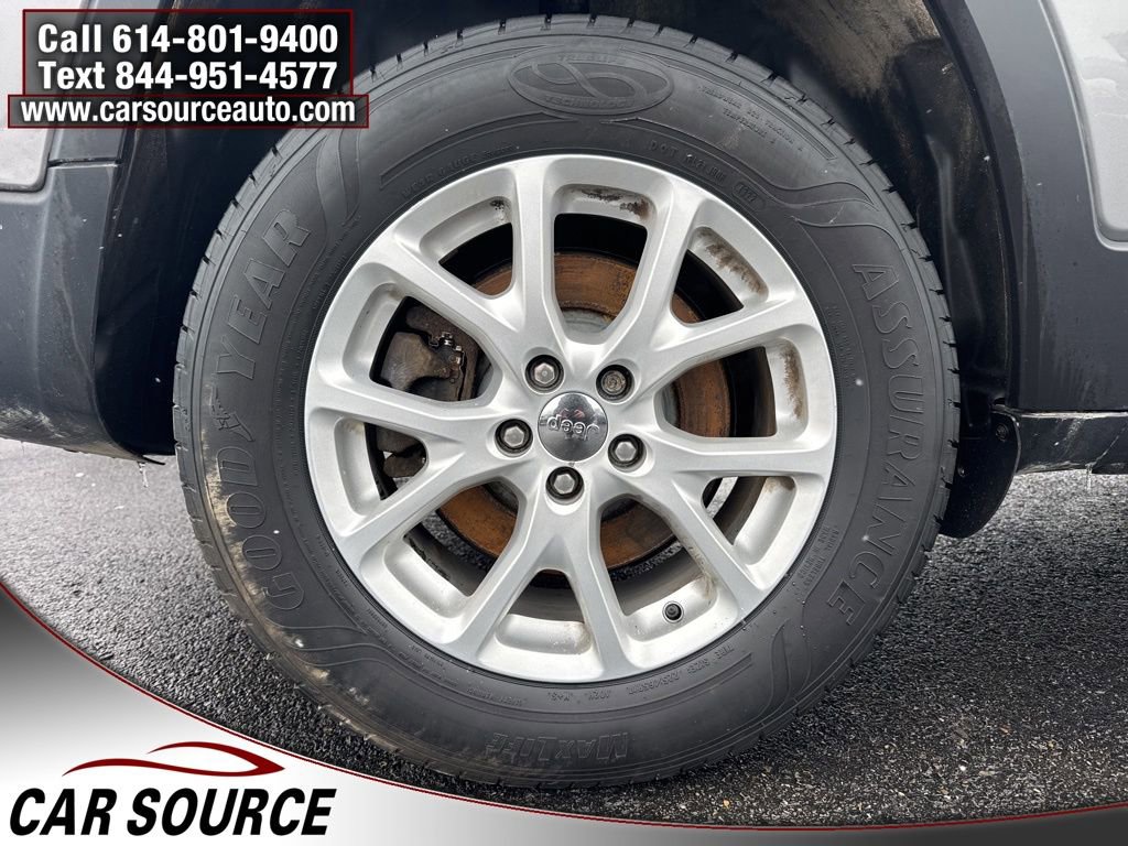 Used 2016 Jeep Cherokee Sport w/ Cold Weather Group image 35