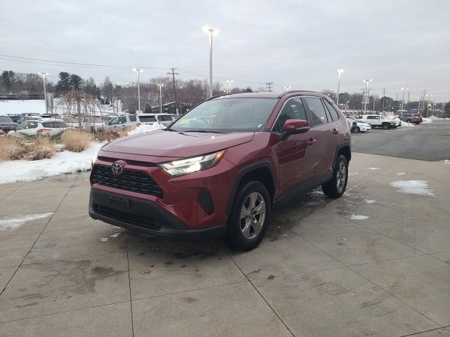 Used 2023 Toyota RAV4 XLE image 3